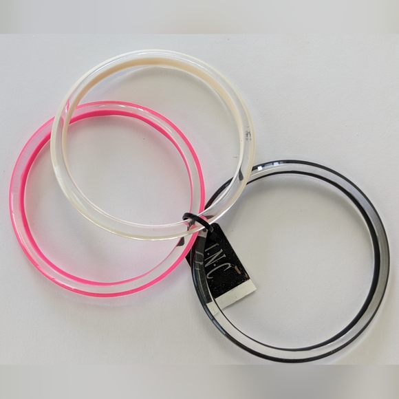 NOS VTG LUCITE BANGLE SET - Picture 3 of 9